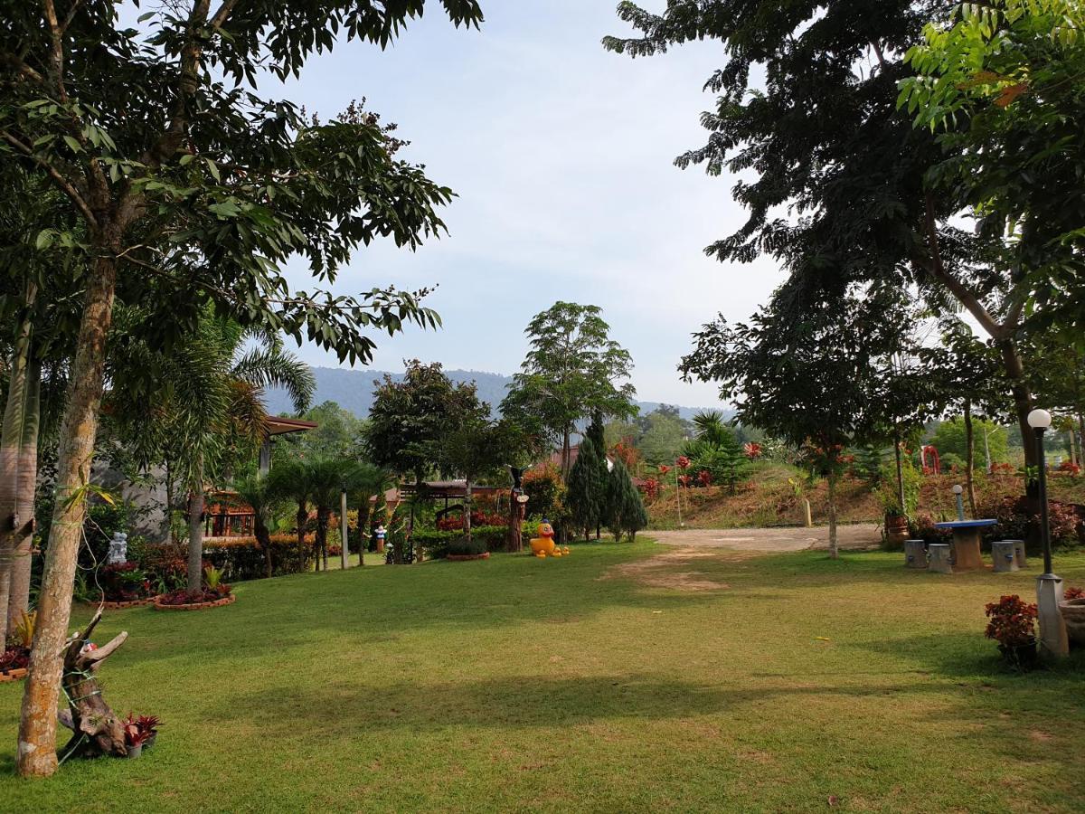 Khao Kho Lucky Hill Resort ภายนอก รูปภาพ